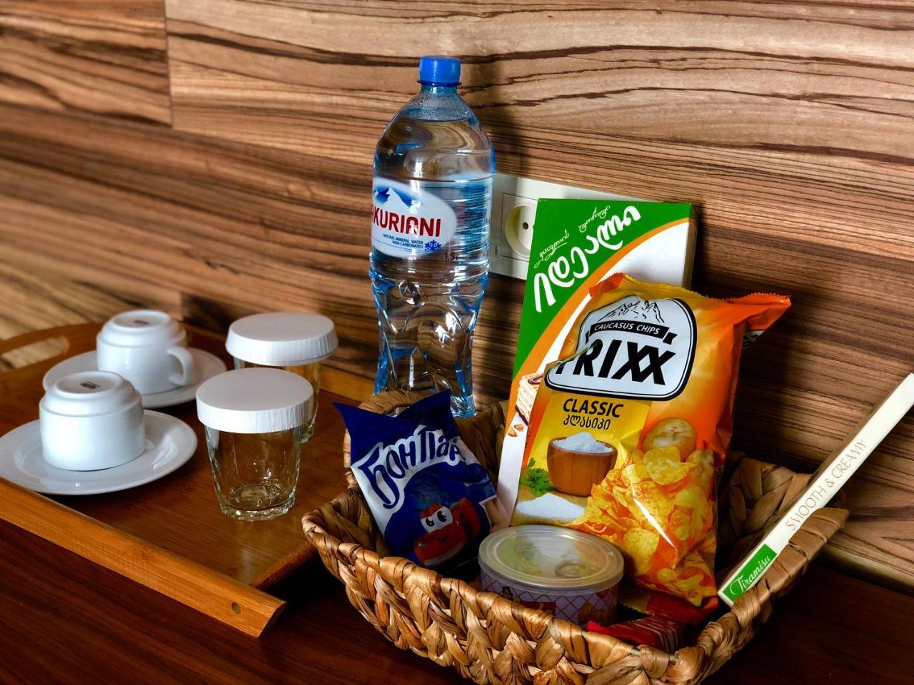 Tbili Hotel Tbilisi Buitenkant foto