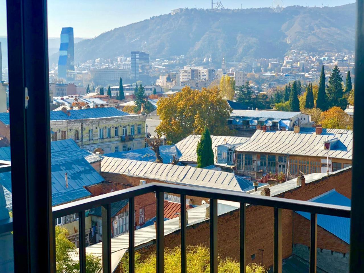 Tbili Hotel Tbilisi Buitenkant foto
