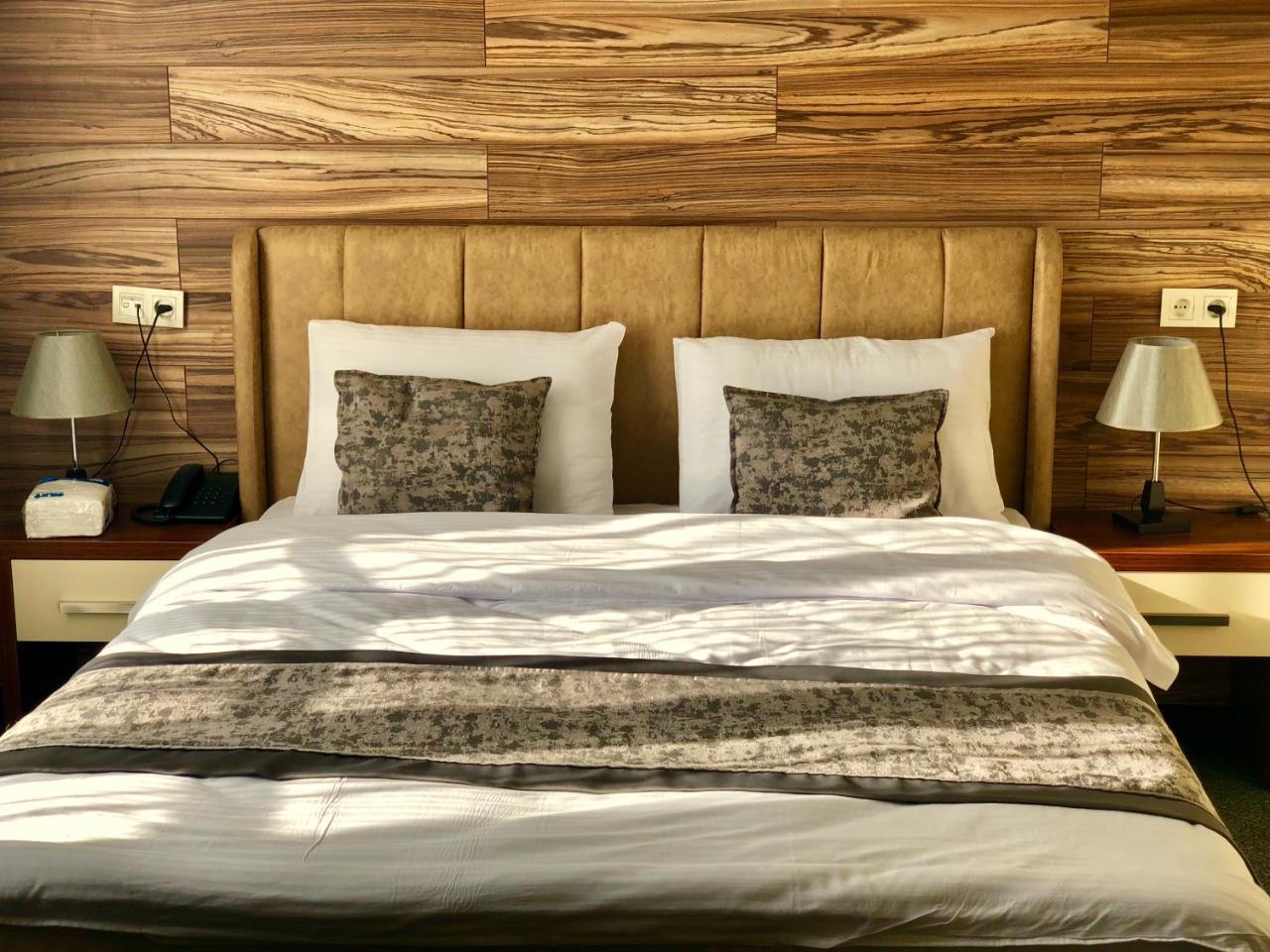 Tbili Hotel Tbilisi Kamer foto