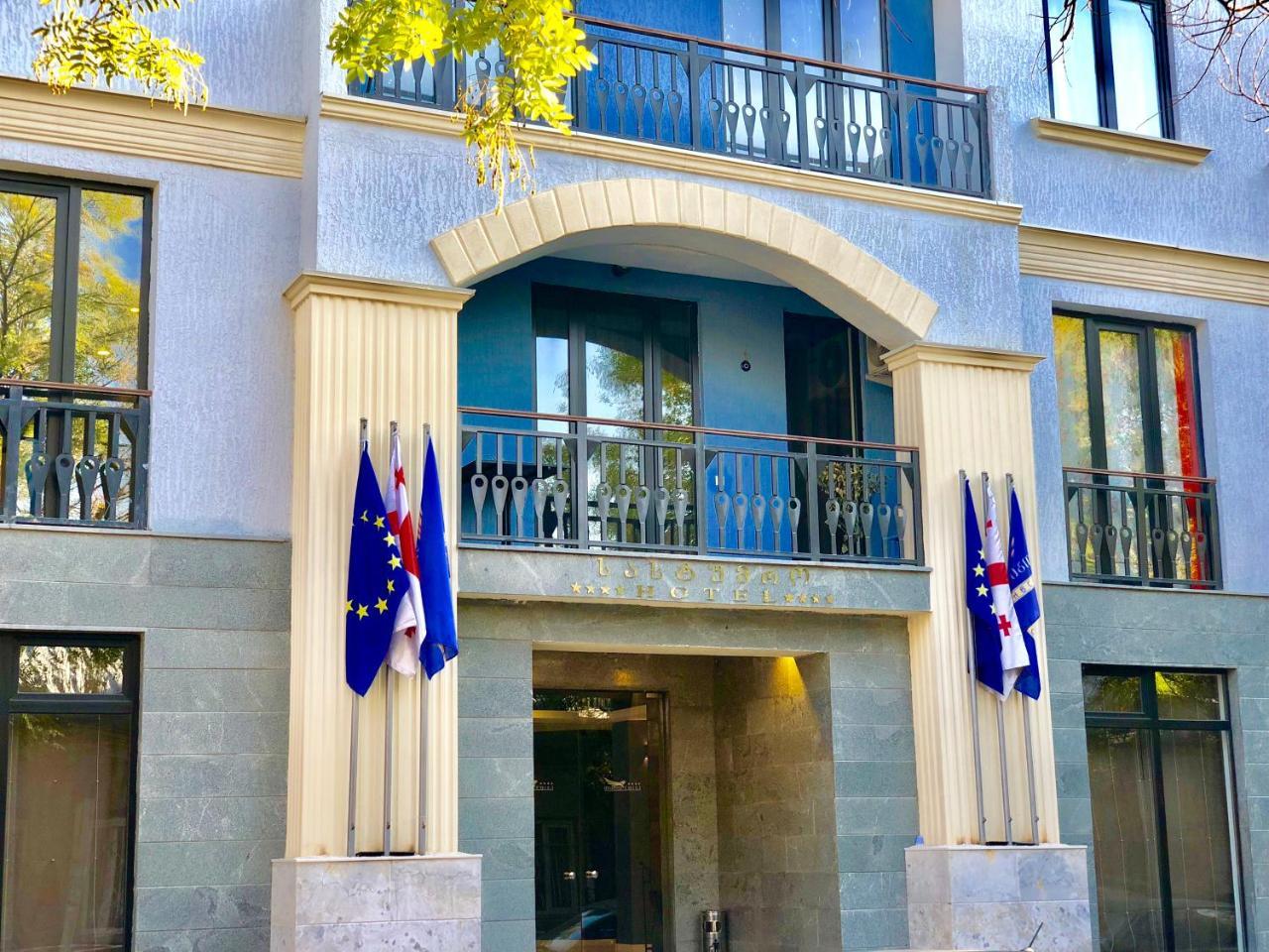 Tbili Hotel Tbilisi Buitenkant foto